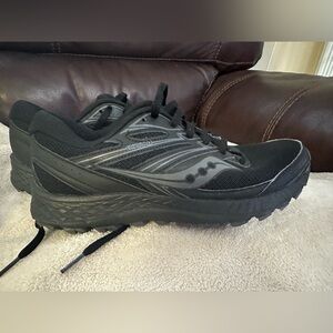 Saucony Men's Black Hiking/Trail Sneakers